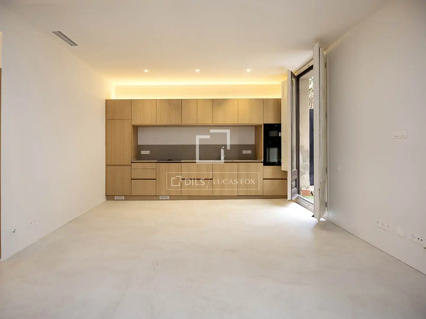 Cuina de Pis en venda en Barcelona amb Aire condicionat, Calefacció i Terrassa