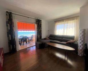 Sala d'estar de Apartament per a compartir en Sueca amb Aire condicionat i Terrassa