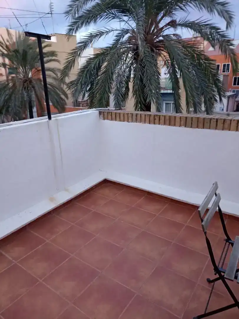 Terrasse von Maisonette zur Miete in Valencia mit Klimaanlage, Abstellraum und Möbliert