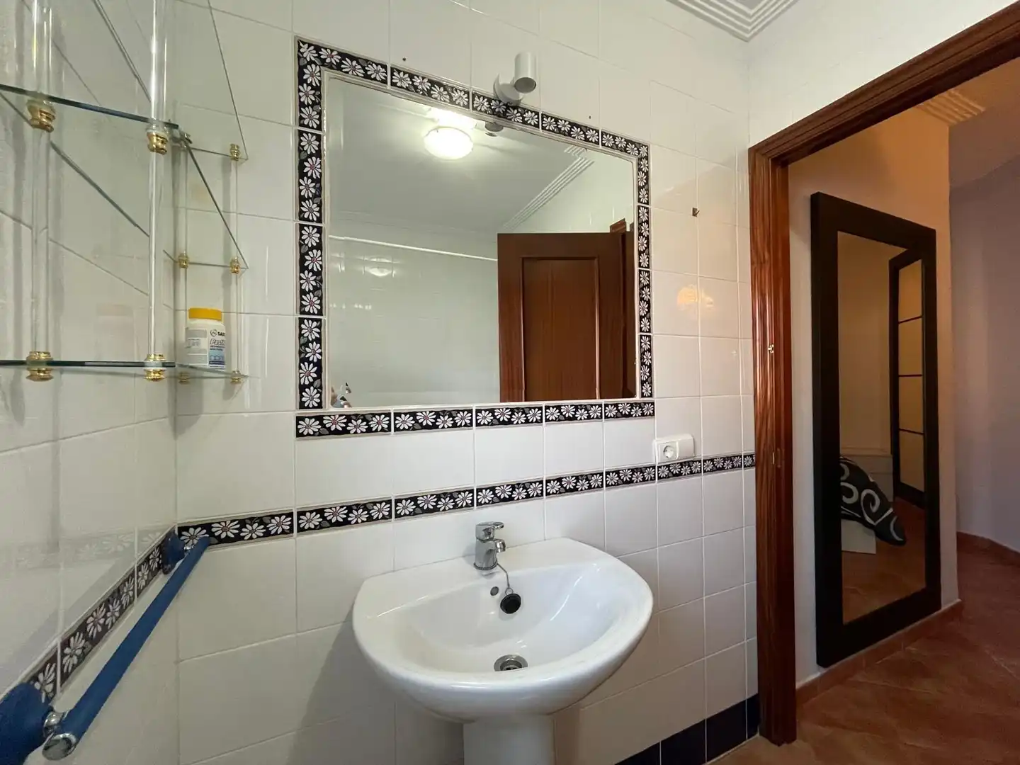 Baño de Casa o chalet de alquiler en El Portil con Piscina comunitaria