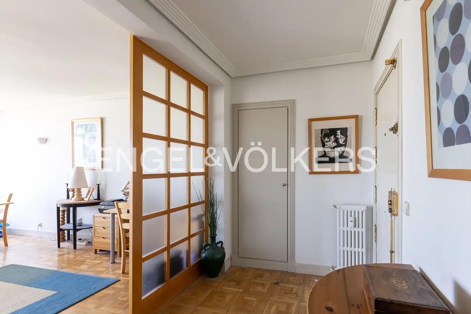 Wohnung zum Verkauf in Madrid mit Klimaanlage, Heizung und Privatgarten