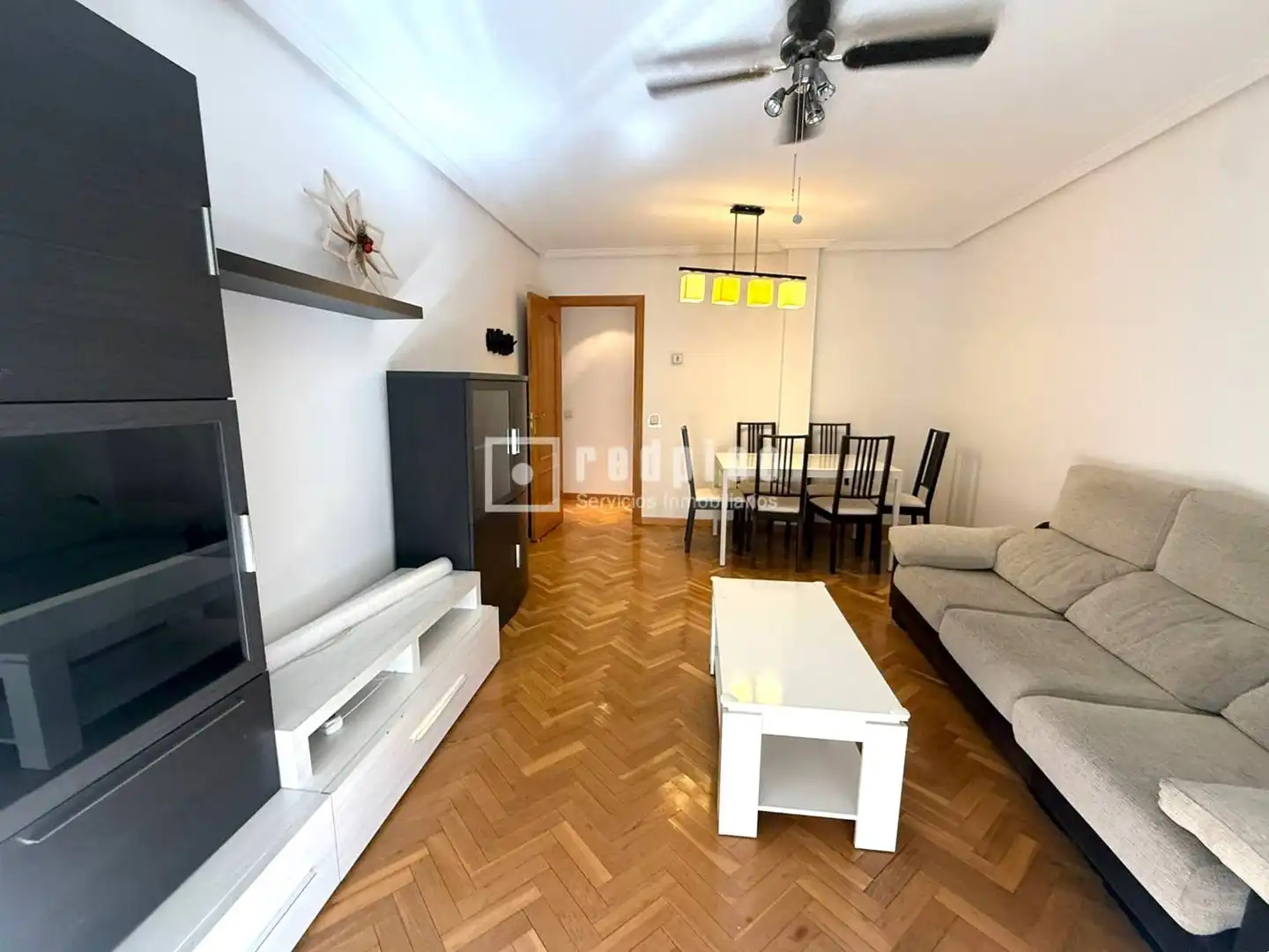 Sala d'estar de Pis de lloguer en Madrid amb Aire condicionat, Calefacció i Parquet