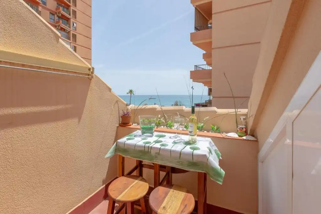 Balcony of Attic for sale in Fuengirola  with Air Conditioner, Terrace and Oven