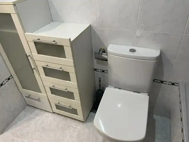 Bany de Pis en venda en Castellón de la Plana / Castelló de la Plana amb Calefacció, Terrassa i Traster