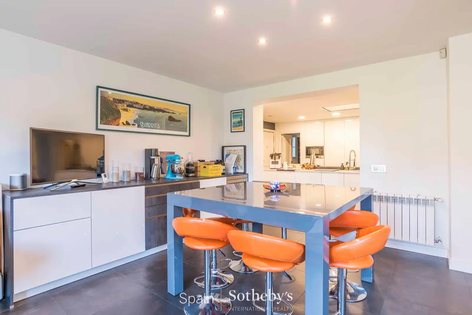 Kitchen of Houses for sale in La Moraleja  with Air Conditioner, Heating and Private garden