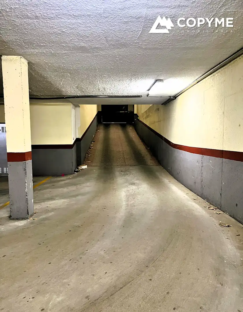 Aparcament de Pis en venda en Torrijos amb Aire condicionat, Terrassa i Moblat