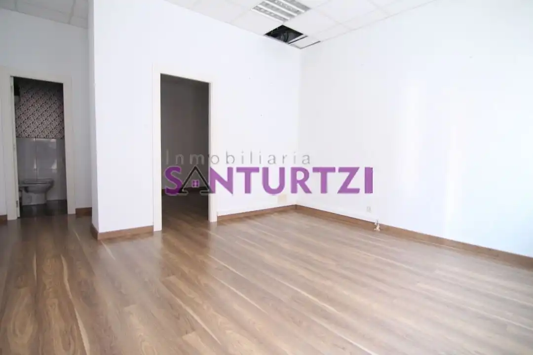 Local commercial à louer à La Txitxarra - Murrieta - Parke Santurtzi
