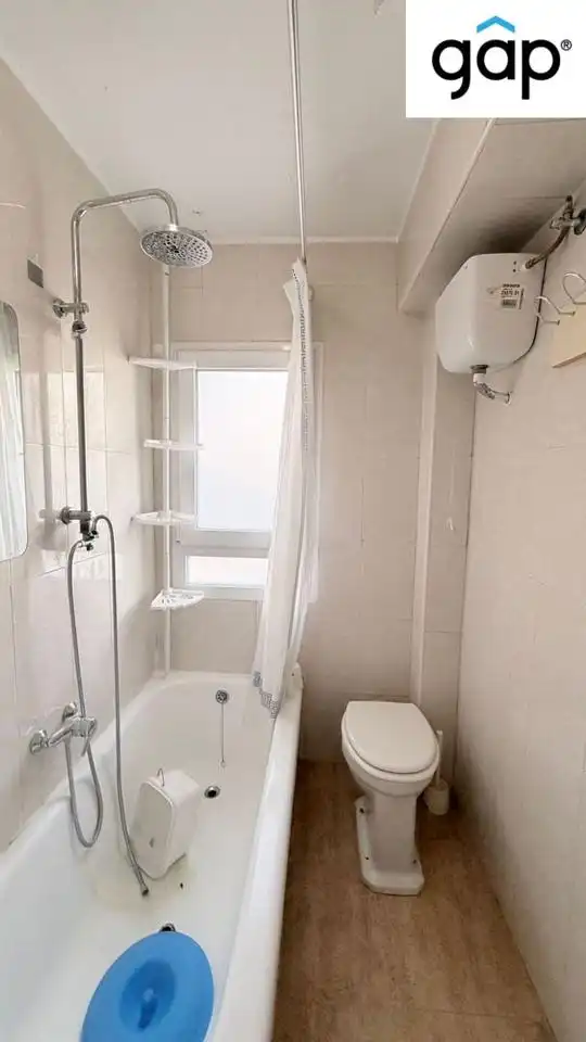 Badezimmer von Wohnung zum Verkauf in Cuenca mit Heizung, Terrasse und Balkon