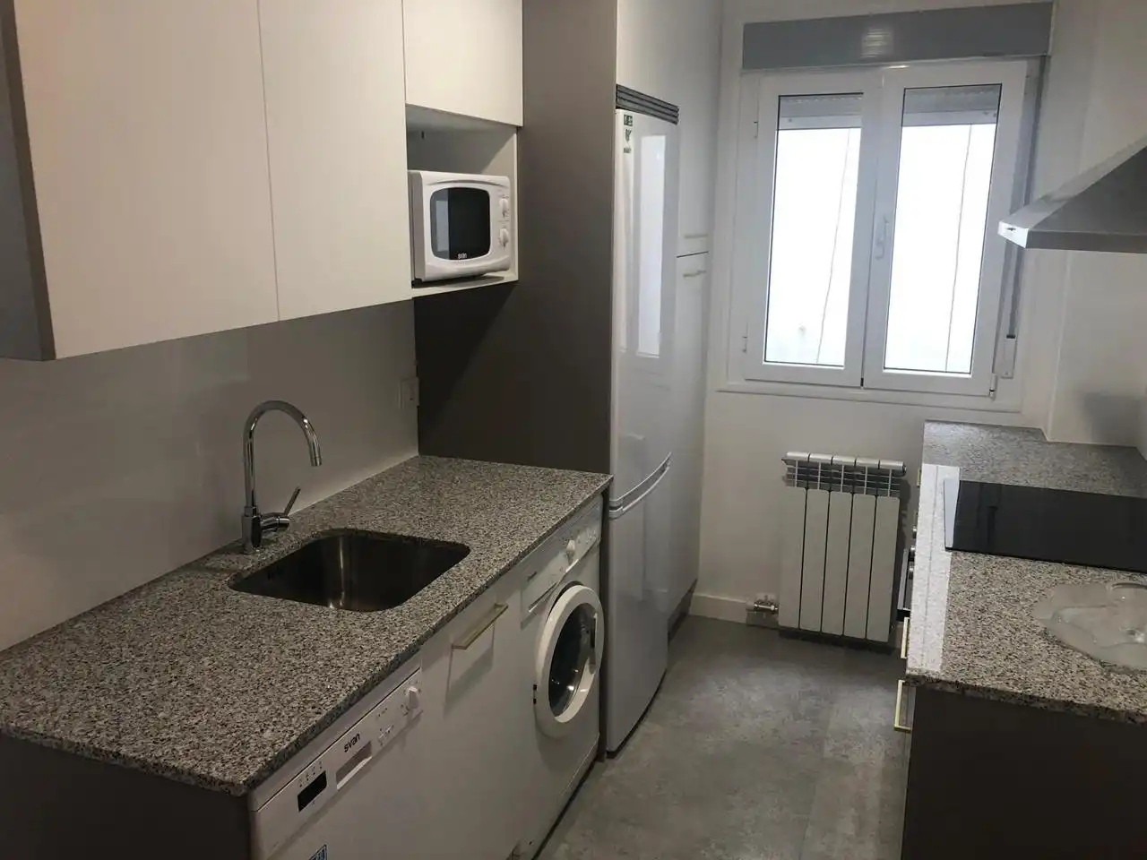 Kitchen of Flat for rent in Zaragoza  with Heating, Parquet flooring and Furnished