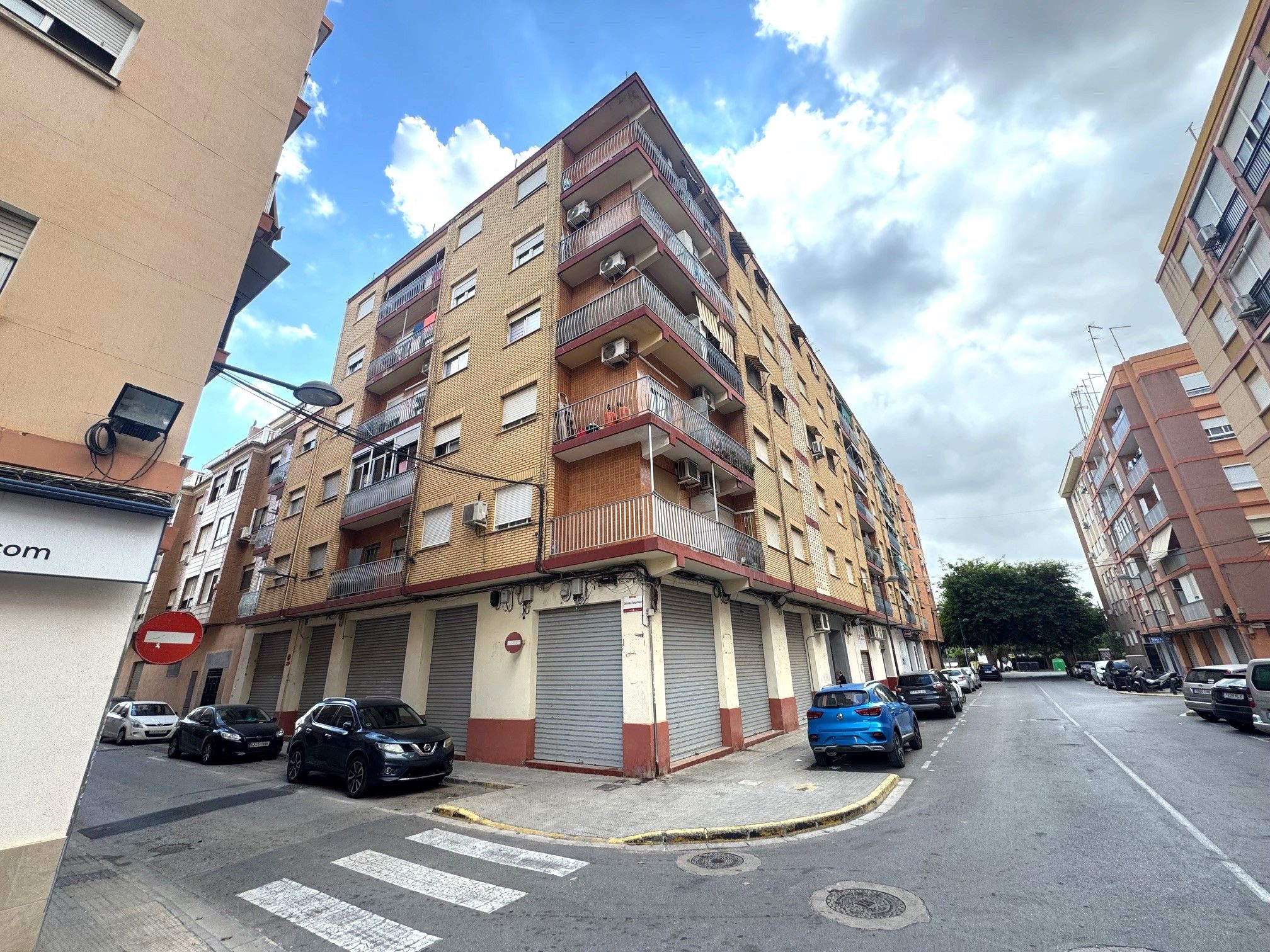 Vista exterior de Pis en venda en Alaquàs