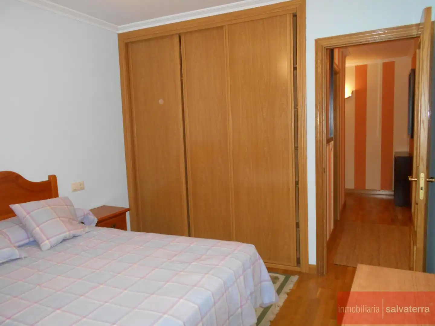 Habitación de Piso de alquiler en As Neves   con Calefacción