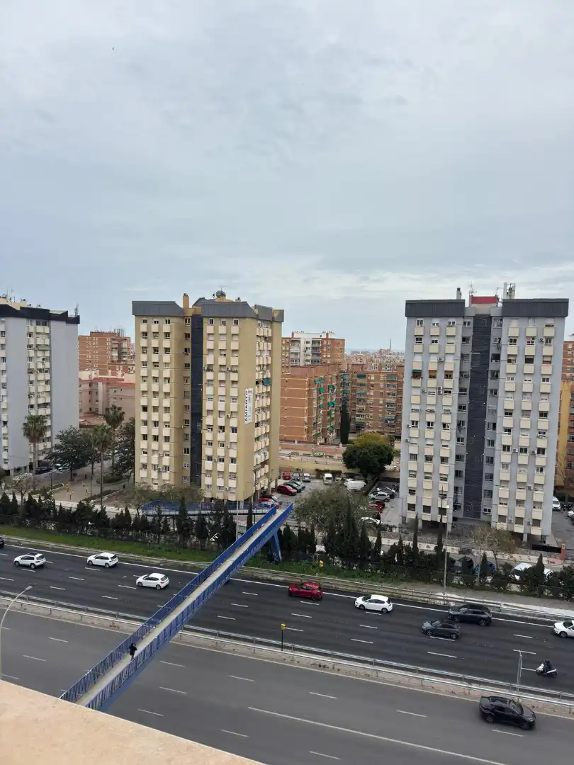 Vista exterior de Pis en venda en Málaga amb Moblat