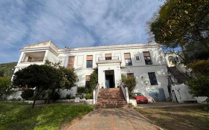 Vista exterior de Casa o xalet en venda en  Córdoba Capital amb Calefacció, Jardí privat i Terrassa