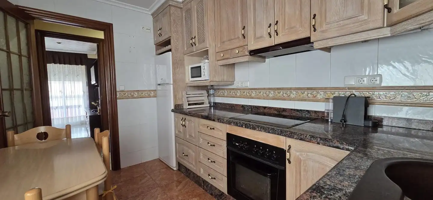 Kitchen of Flat for rent in Elche / Elx  with Air Conditioner, Furnished and Balcony