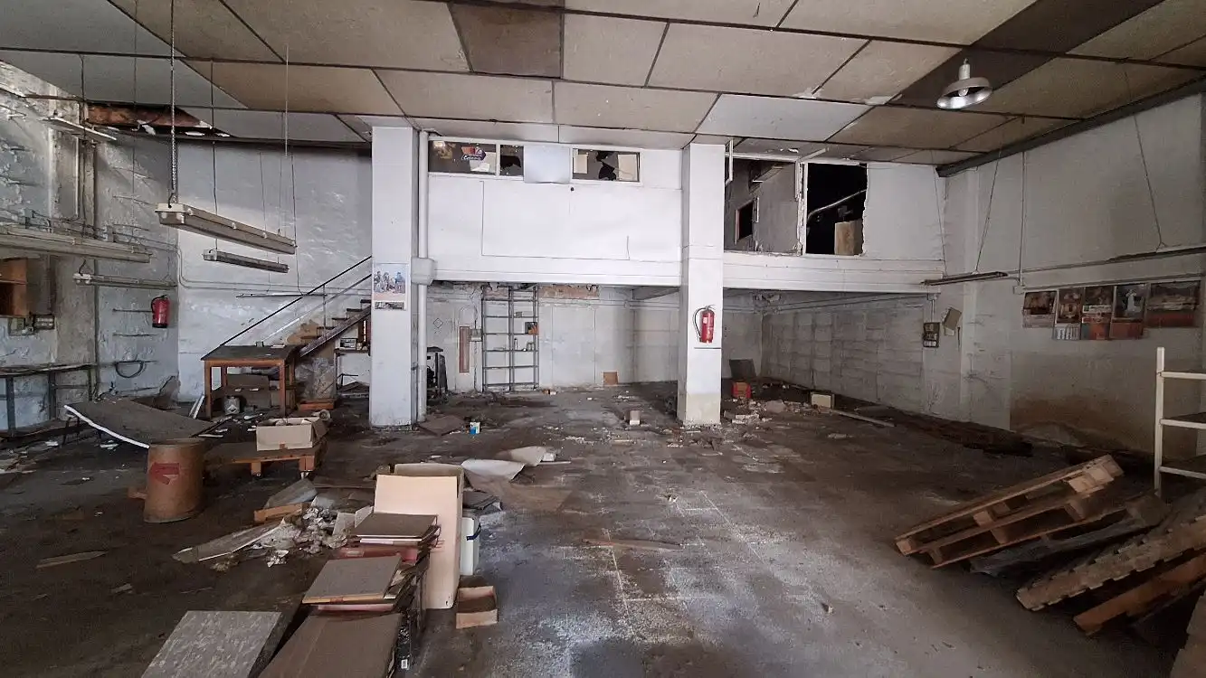Nau industrial en venda en Tavernes de la Valldigna