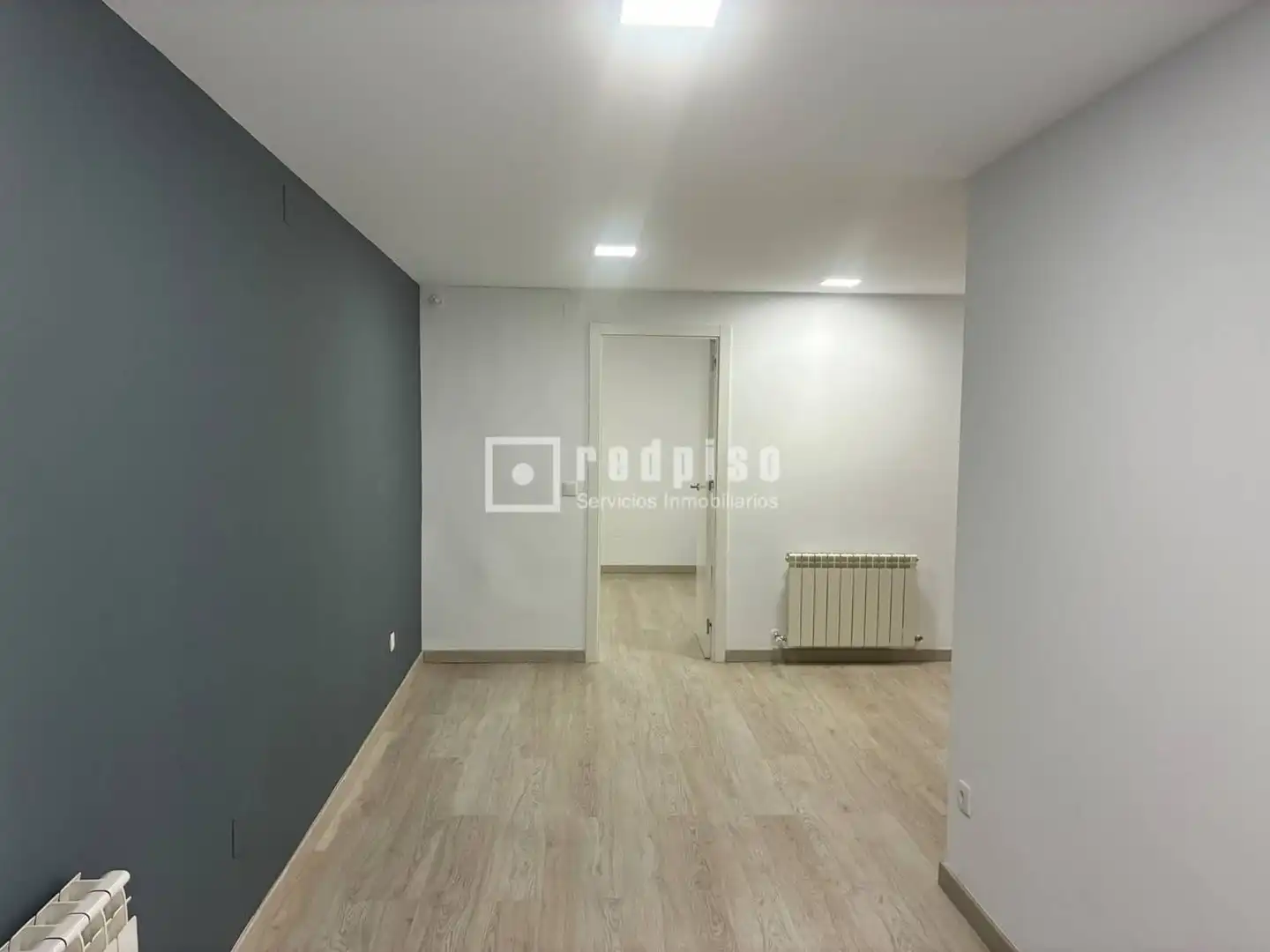Büro zur Miete in Valladolid mit Klimaanlage, Heizung und Terrasse