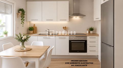 REDPISO ONDARRETA vende piso con 3 dormitorios, terraza y para reformar, en séptima planta junto a Metro Puerta del Sur, Línea 10.