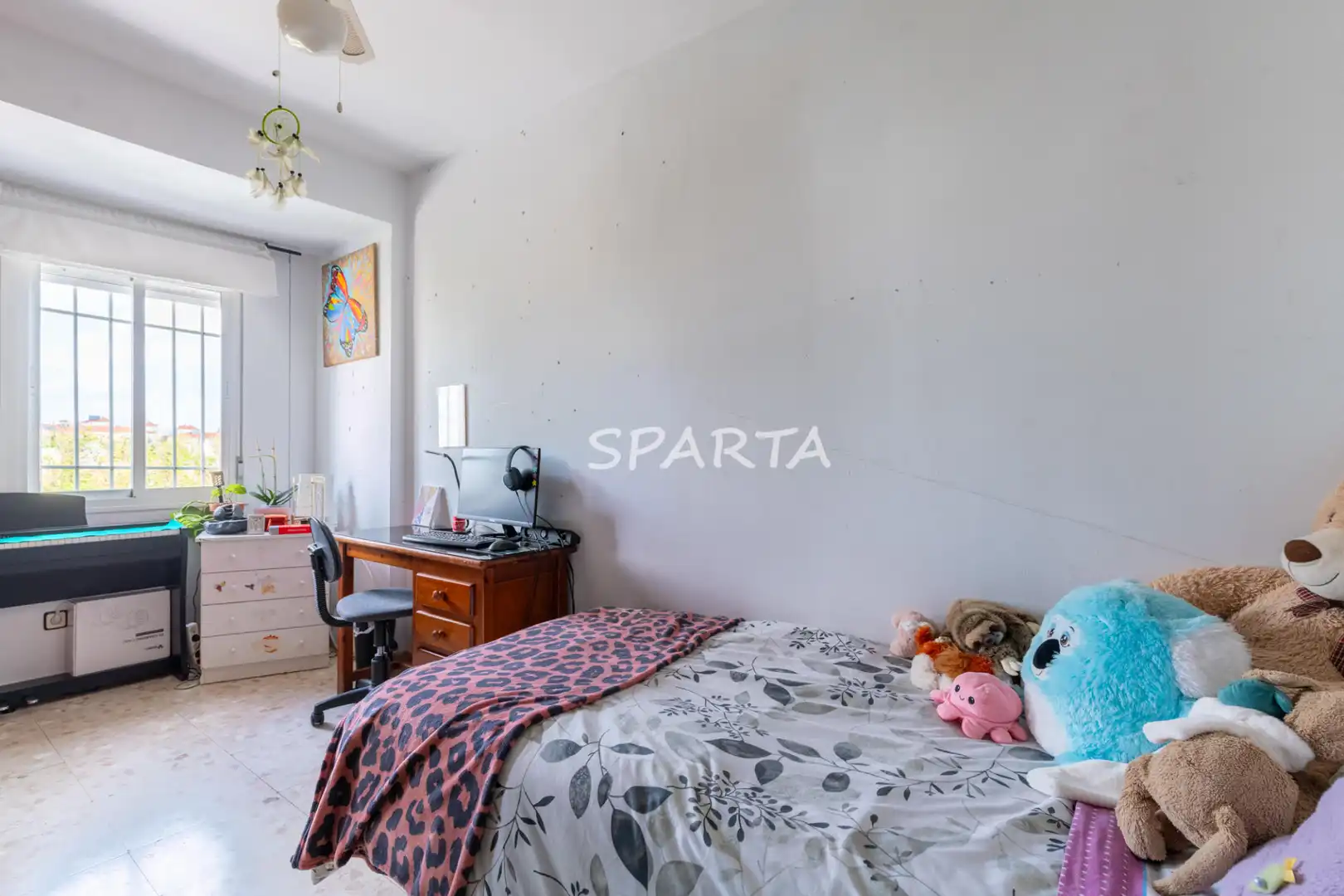 Habitación de Piso en venta en Castilleja de la Cuesta con Aire acondicionado, Horno y Microondas