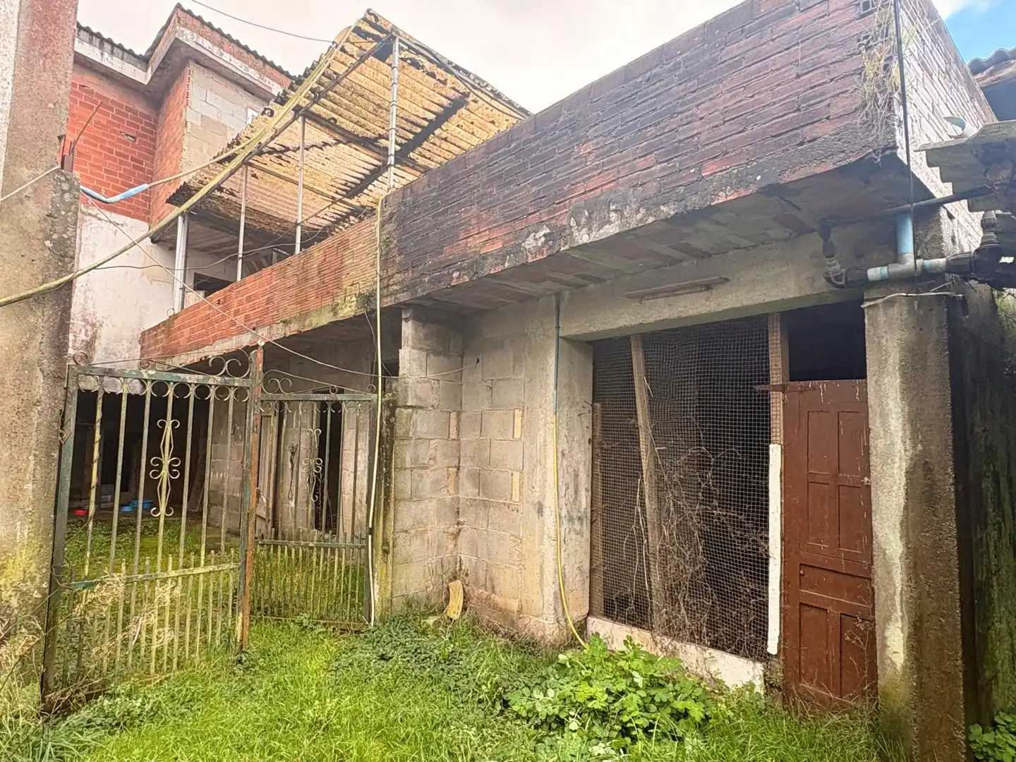 Exterior view of Houses for sale in Vedra  with Private garden, Storage room and Furnished