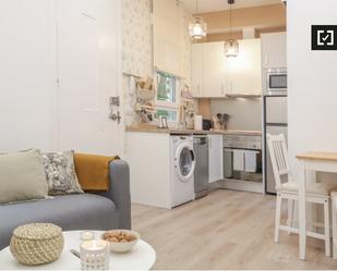 Kitchen of Flat to rent in  Madrid Capital  with Air Conditioner, Heating and Furnished