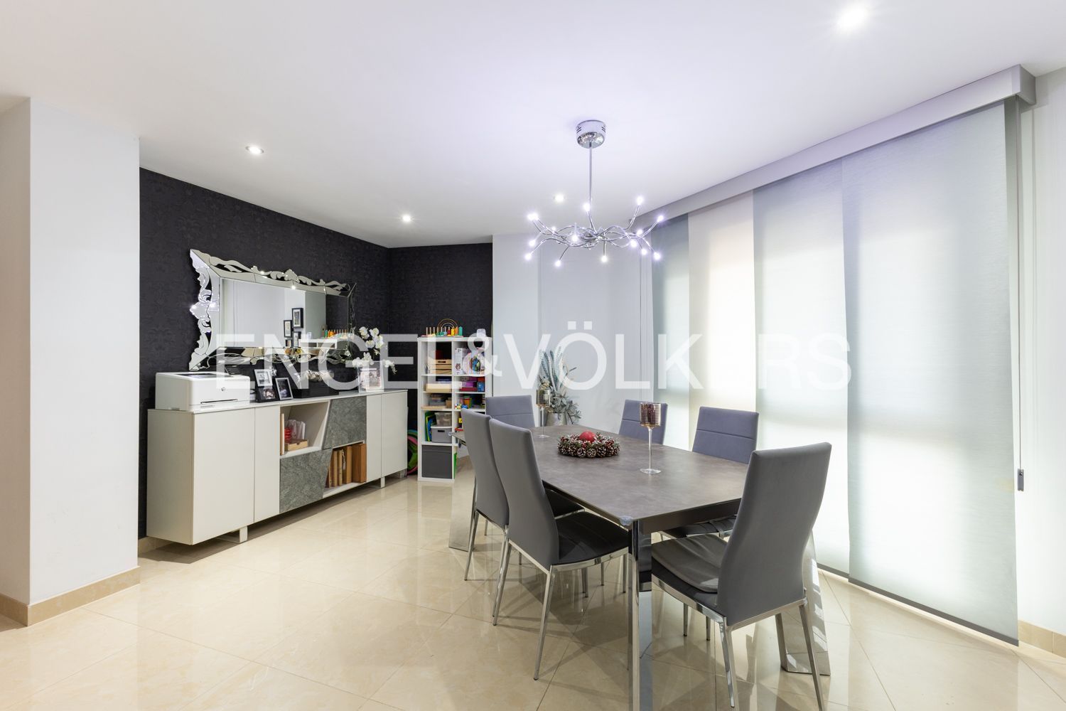 Menjador de Casa o xalet en venda en Castellón de la Plana / Castelló de la Plana amb Aire condicionat, Calefacció i Terrassa