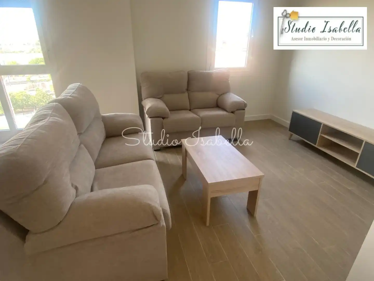 Living room of Duplexes for share in Toledo  with Air Conditioner, Heating and Terrace