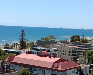 Vista exterior de Apartament de lloguer en Benicasim / Benicàssim amb Jardí privat, Terrassa i Piscina