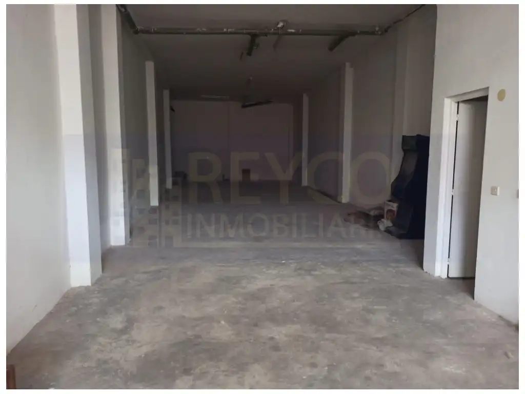 Local comercial en venda a Cenicero, imagen 2