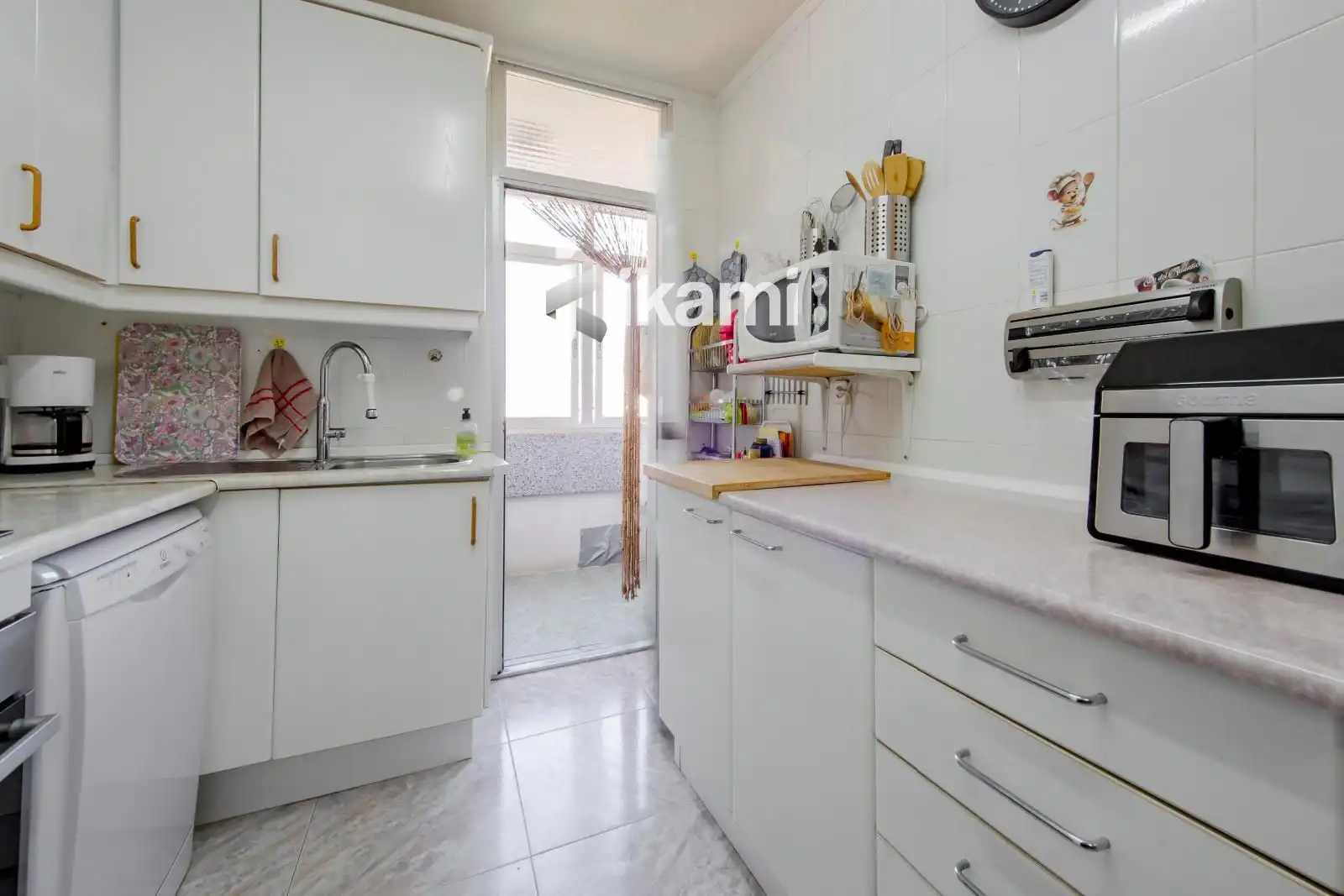 Küche von Wohnung zum Verkauf in Cobeña mit Klimaanlage, Heizung und Terrasse