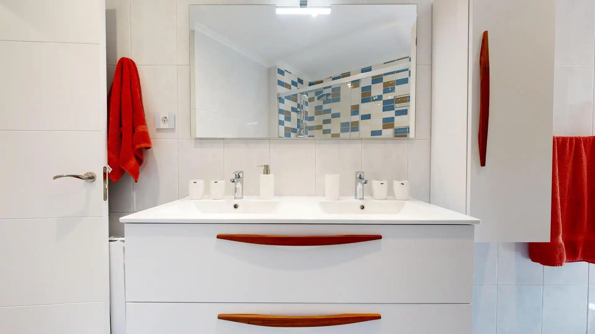 Baño de Ático en venta en Galdakao con Calefacción, Terraza y Trastero