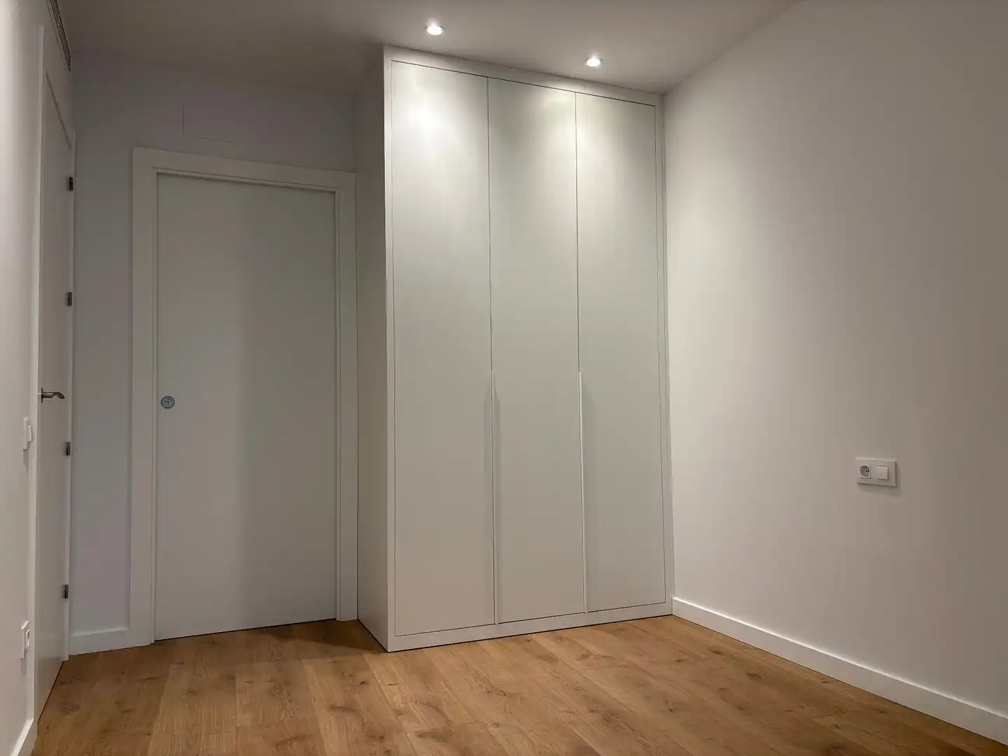 Habitación de Piso de alquiler en Sabadell con Aire acondicionado, Calefacción y Terraza