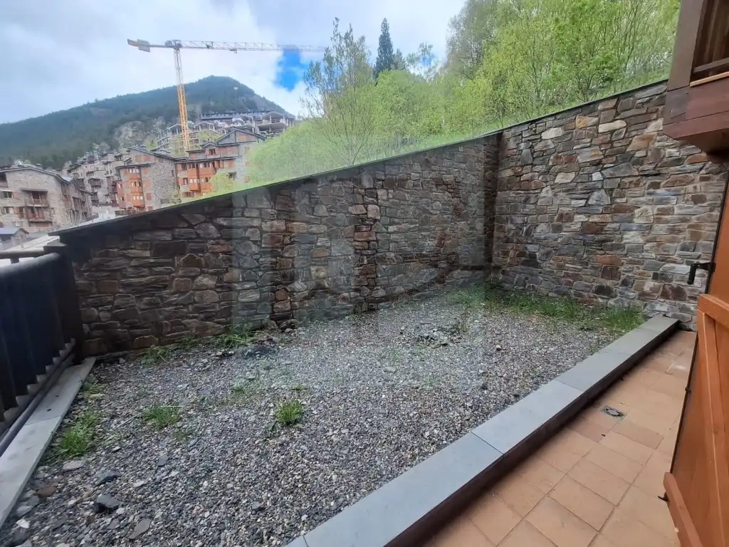 Terrasse von Wohnungen zum Verkauf in Canillo mit Heizung, Terrasse und Möbliert