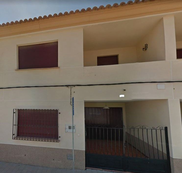 Vista exterior de Casa o xalet en venda en Villavaliente amb Moblat