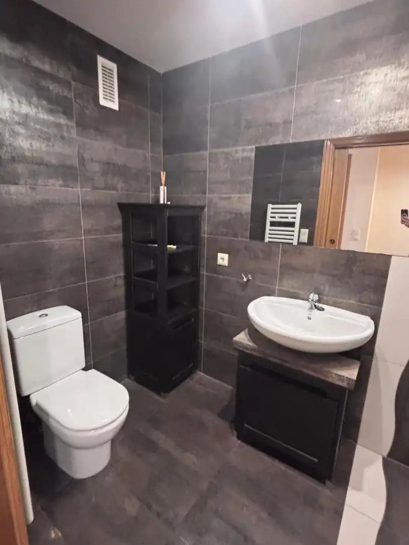 Baño de Apartamento en venta en Calahorra con Calefacción, Parquet y Terraza