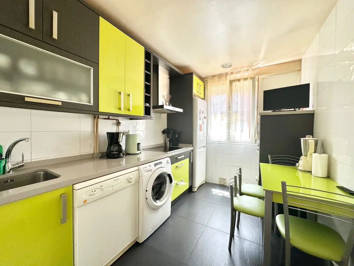 Kitchen of Flat for sale in Valladolid  with Heating and Furnished