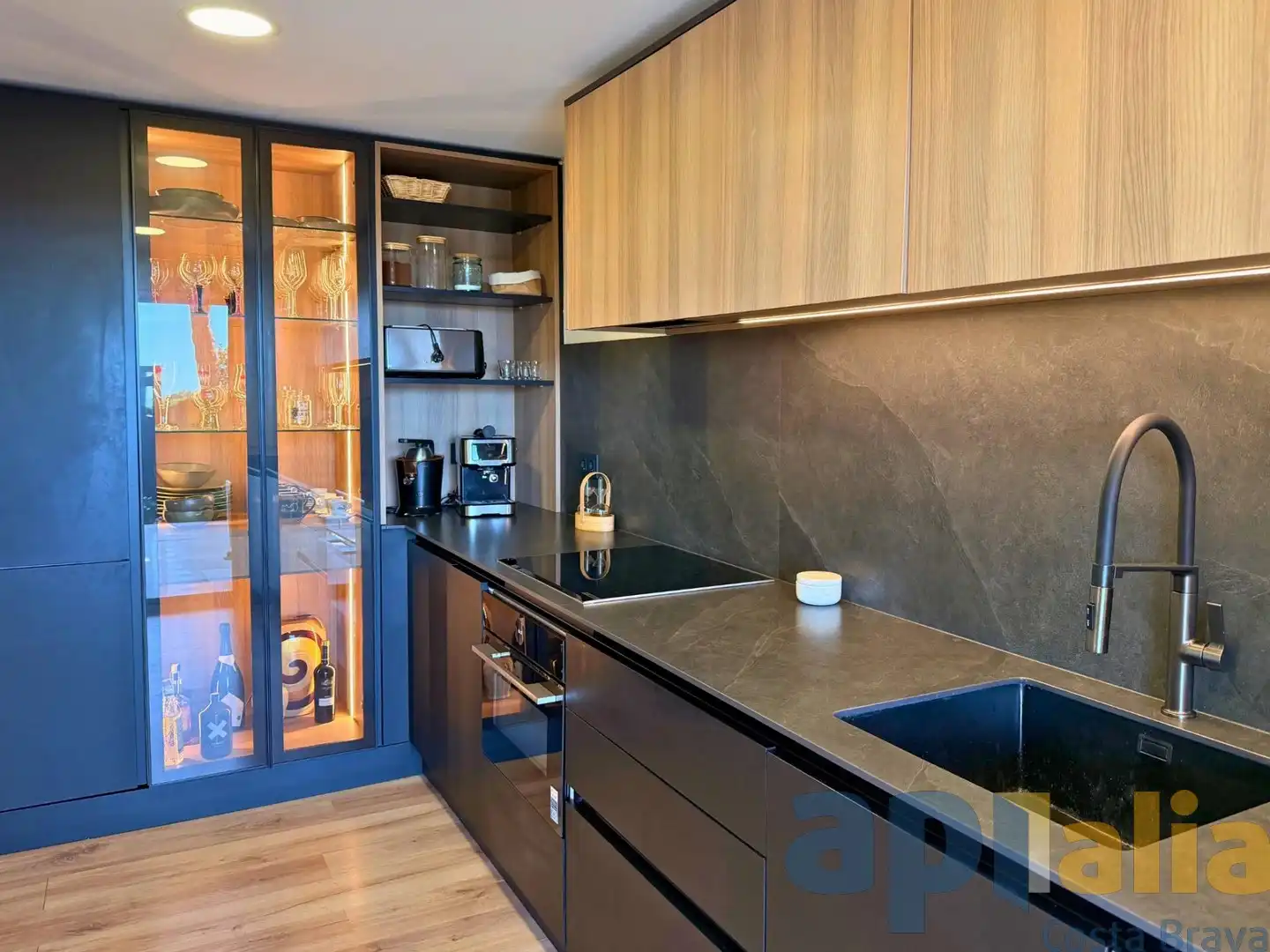 Kitchen of Apartments for sale in Castell d'Aro, Platja d'Aro i s'Agaró  with Air Conditioner, Heating and Private garden