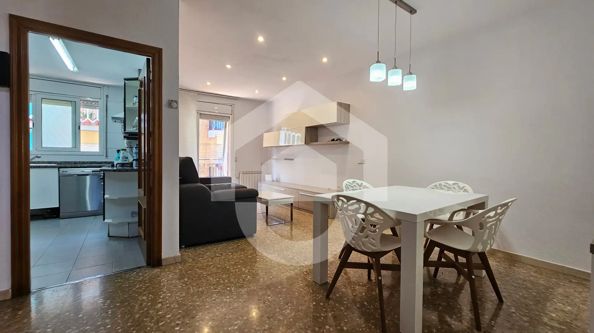 Sala d'estar de Pis en venda en Barcelona amb Aire condicionat, Terrassa i Moblat