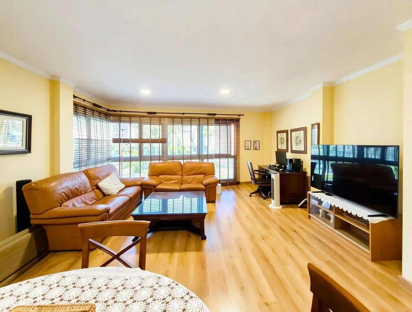 Sala de estar de Piso de alquiler en Las Palmas de Gran Canaria con Jardín privado, Trastero y Piscina comunitaria