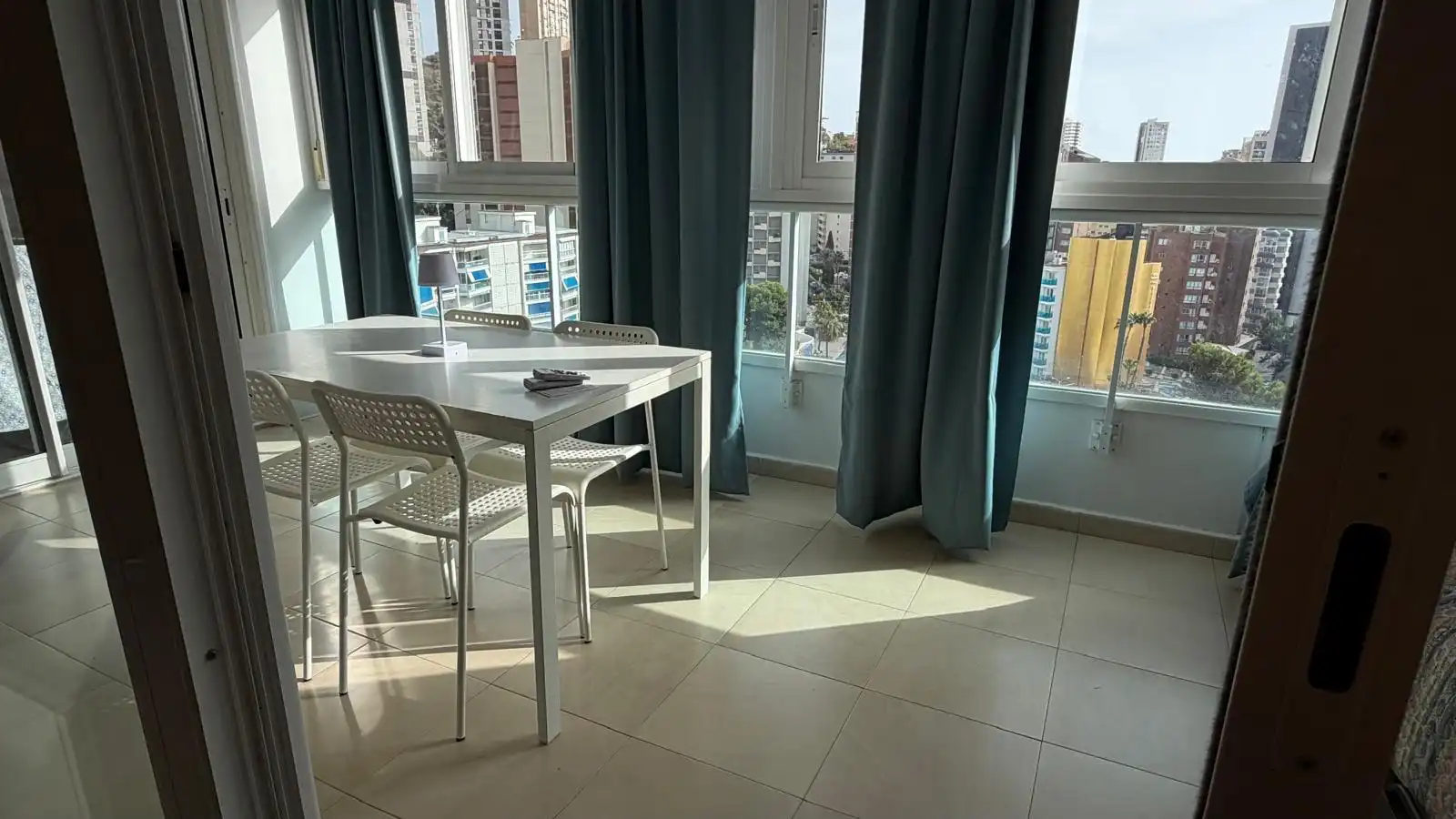 Dining room of Apartments for rent in Benidorm  with Air Conditioner, Balcony and Community pool