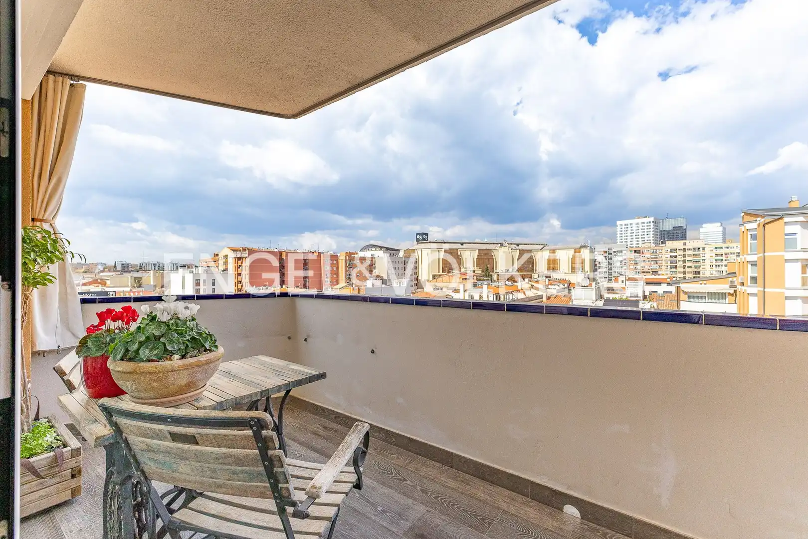 Terraza de Piso en venta en Sabadell con Aire acondicionado, Calefacción y Jardín privado