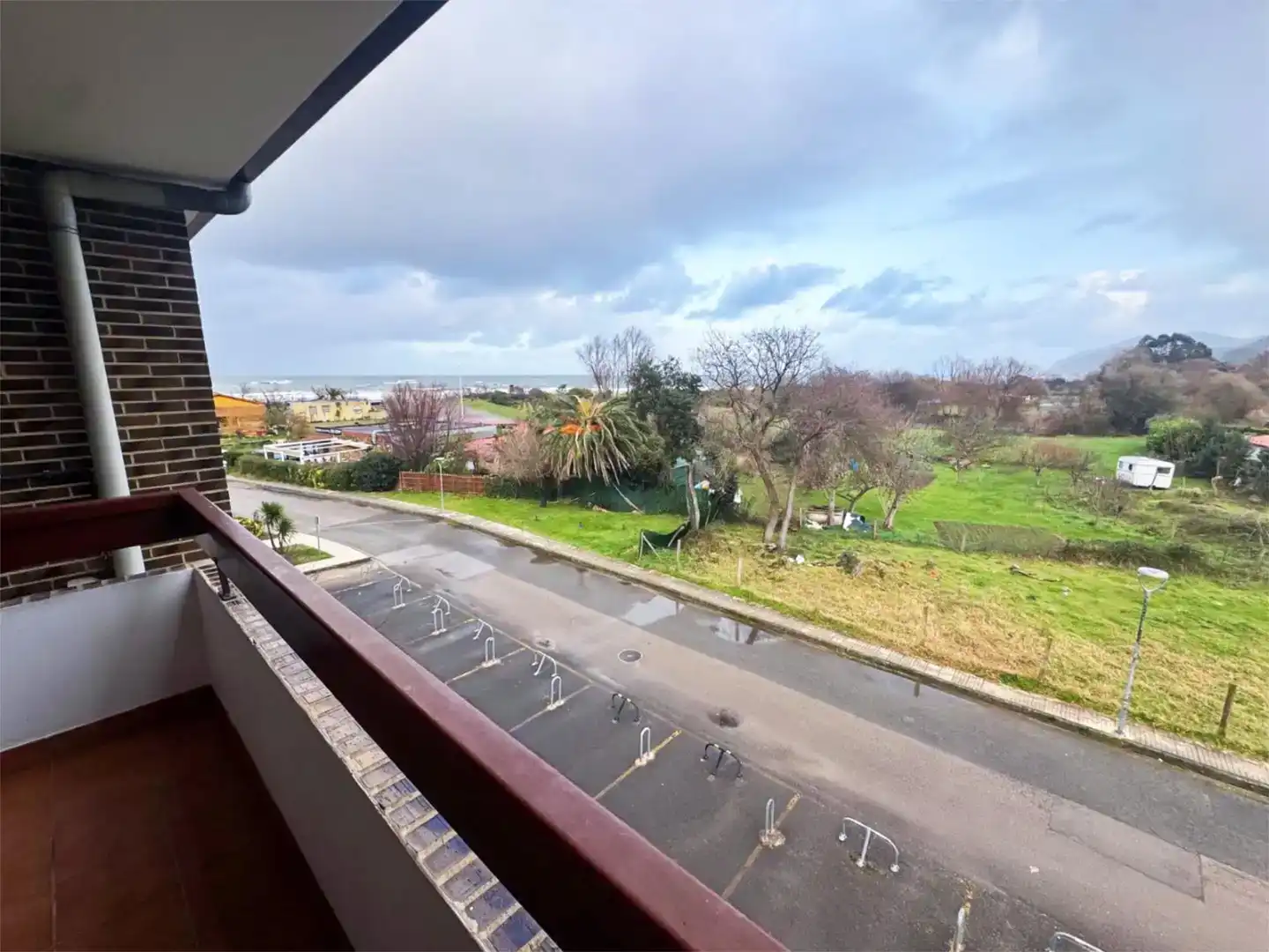 Vista exterior de Pis en venda en Noja amb Balcó