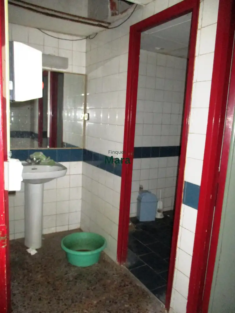 Local comercial en venda a Calle victoria de la, imagen 10