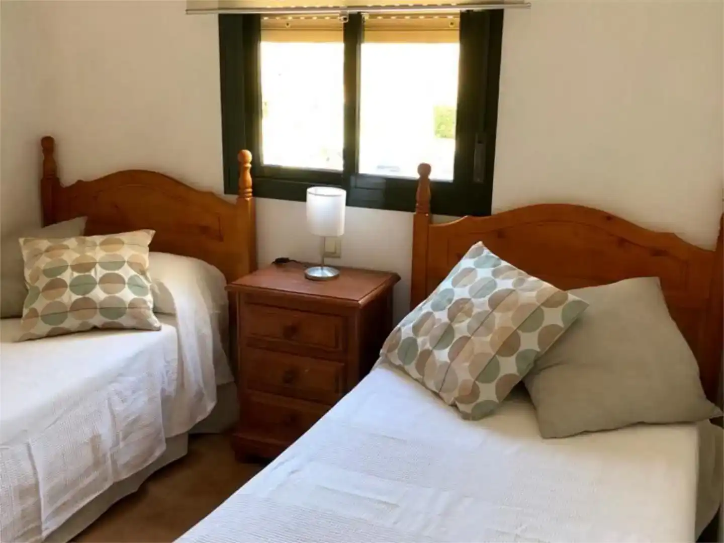Schlafzimmer von Wohnungen zur Miete in Zahara de los Atunes mit Klimaanlage, Schwimmbad und Balkon