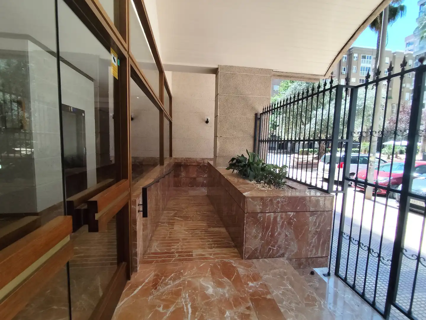 Flat for rent in Valencia  with Air Conditioner, Furnished and Washing machine