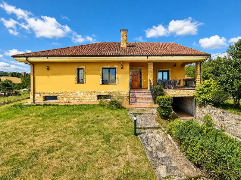 Exterior view of Houses for sale in Gijón   with Heating, Private garden and Terrace