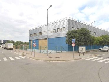 Nave industrial en alquiler en Centre
