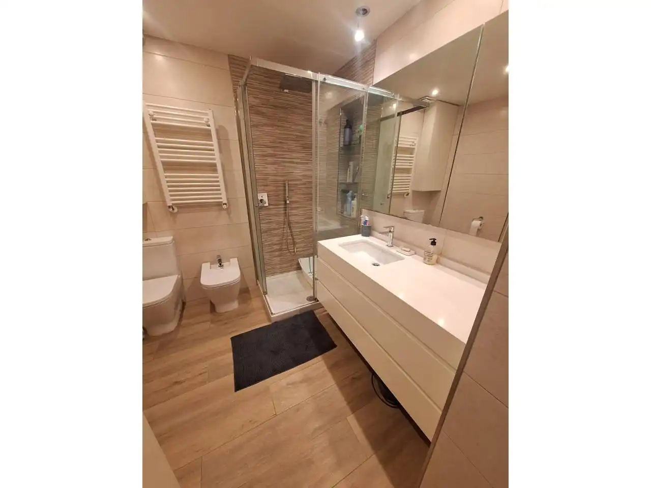 Baño de Piso de alquiler en Fuenlabrada con Aire acondicionado y Calefacción