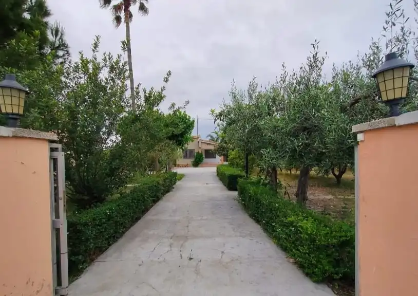 Haus oder Chalet zum Verkauf in Almazora / Almassora mit Heizung, Privatgarten und Terrasse