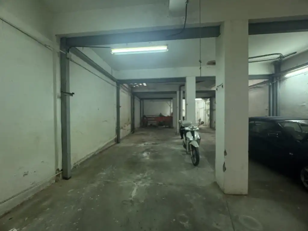 Piso en venta en La Línea de la Concepción con Amueblado