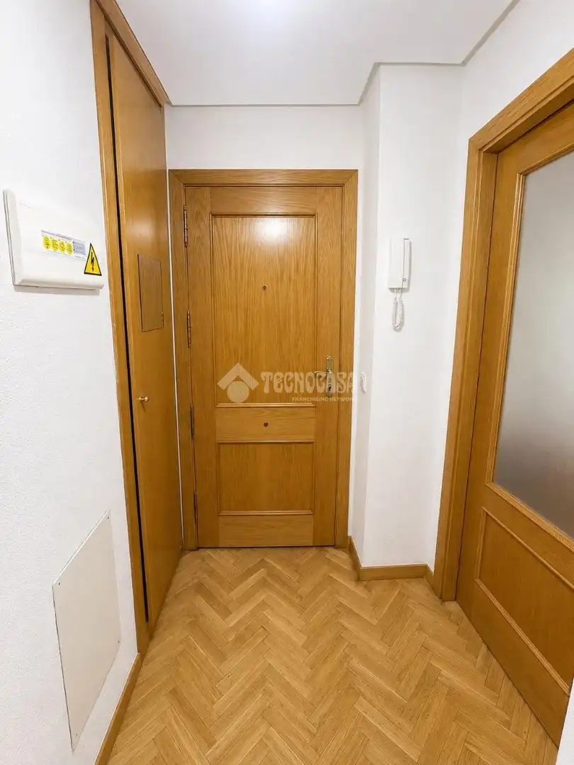Piso en venta en Madrid con Calefacción y Terraza